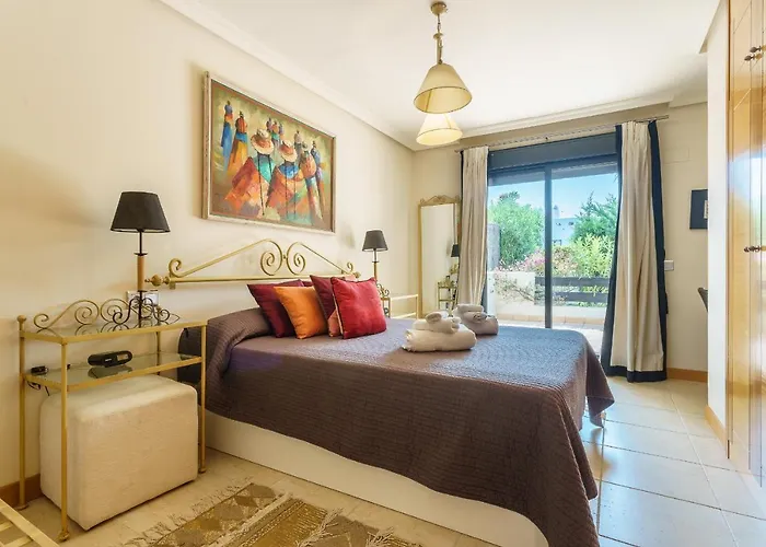 Luxurious And Spacious With A Private Garden And Solarium With Great Views In Area Marbella, Sunset Golf, La Resina Country Golf * Estepona