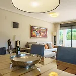 Luxurious And Spacious With A Private Garden And Solarium With Great Views In Area Marbella, Sunset Golf, La Resina Country Golf Apartament *