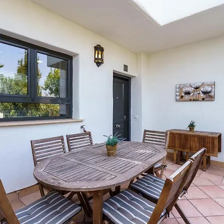 Luxurious And Spacious Apartment With A Private Garden And Solarium With Great Views In Estepona Area Marbella La Resina Country Golf Apartment *