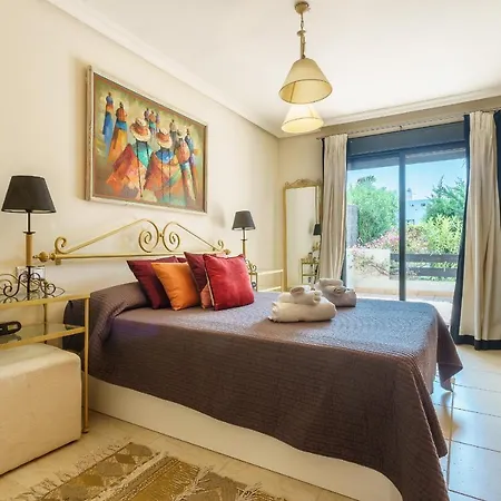 Luxurious And Spacious Apartment With A Private Garden And Solarium With Great Views In Estepona Area Marbella La Resina Country Golf * Estepona