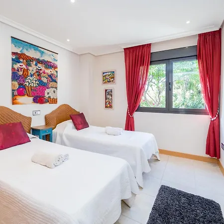 Guestready - Sunset Golf With Private Garden Apartmán