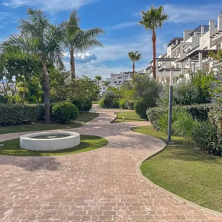 Guestready - Sunset Golf With Private Garden Apartmán *