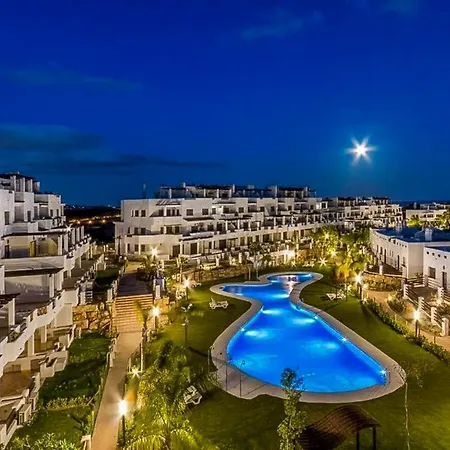 Apartmán Guestready - Sunset Golf With Private Garden