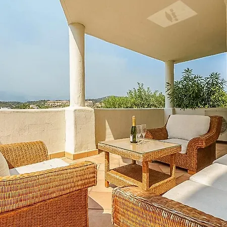 Apartmán Guestready - Sunset Golf With Private Garden *
