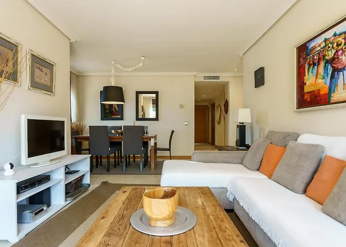 Luxurious&spacious With A Private Garden&solarium With Great Views In área Marbella La Resina Country Golf *