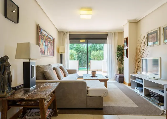 Luxurious And Spacious With A Private Garden And Solarium With Great Views In Area Marbella, Sunset Golf, La Resina Country Golf Appartement Estepona