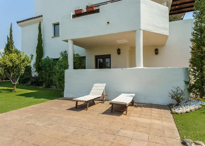 Appartement Luxurious And Spacious With A Private Garden And Solarium With Great Views In Area Marbella, Sunset Golf, La Resina Country Golf Estepona