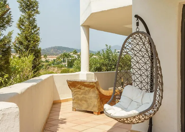 Luxurious And Spacious With A Private Garden And Solarium With Great Views In Area Marbella, Sunset Golf, La Resina Country Golf *